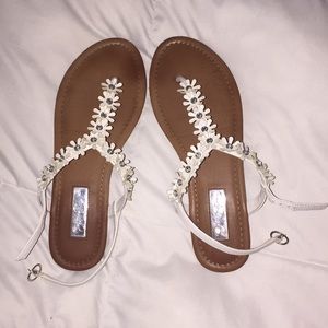 sandals for girls for summer days